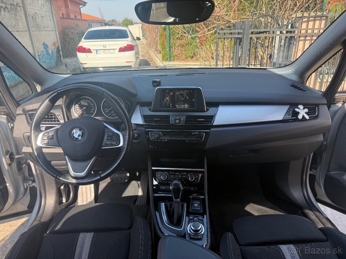 BMW 2 X-Drive Gran Tourer - 12