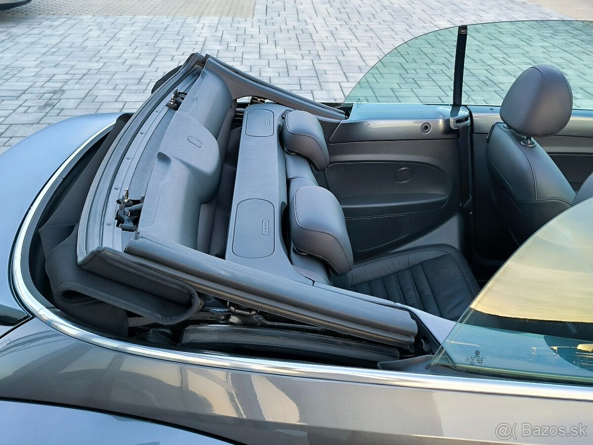 VW New Beetle Cabrio 1.4TSI Design DSG 2013 - 12