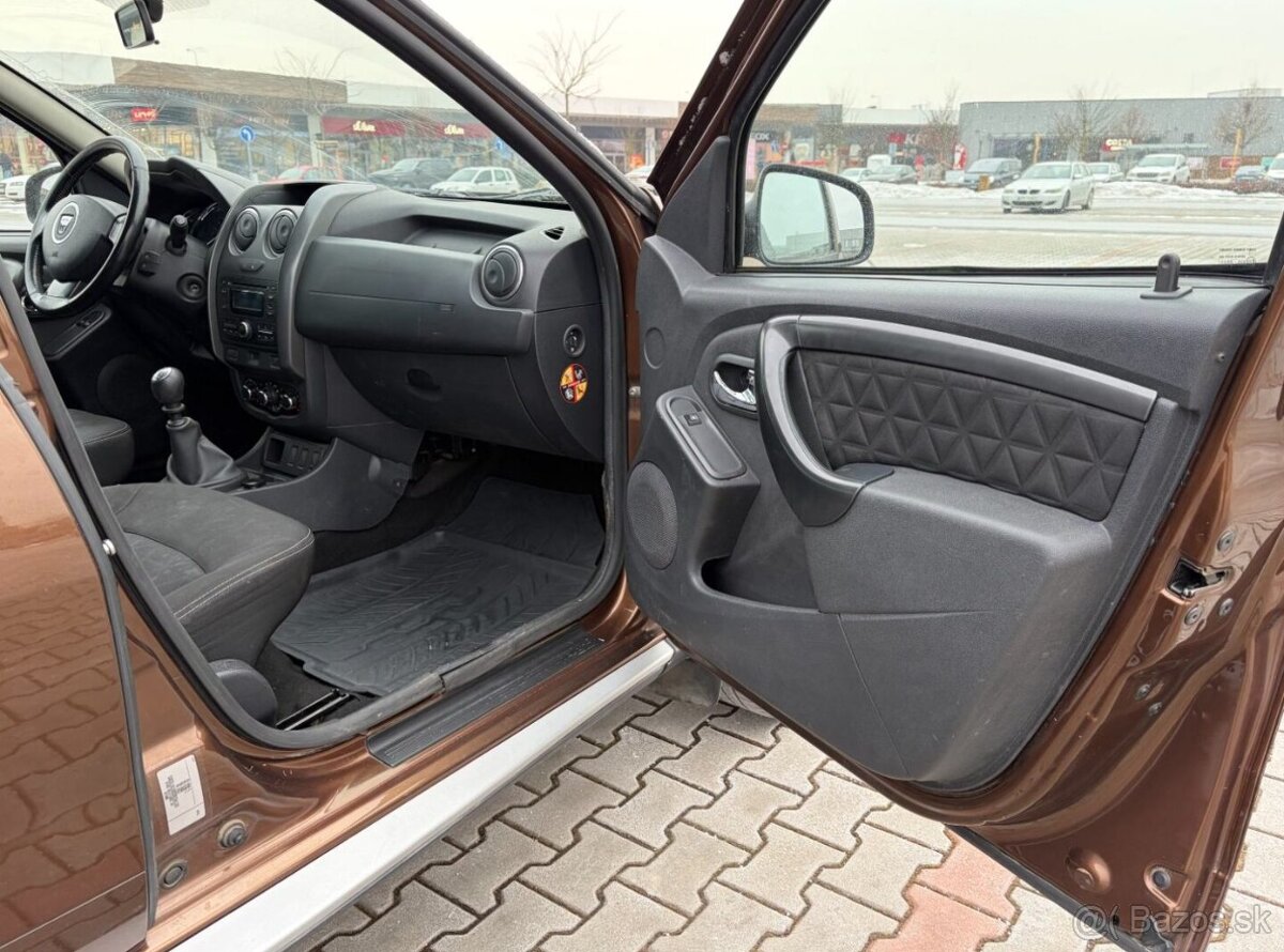 Dacia Duster 1.2 TCe 92kw ČR 1.maj. TZ - 12