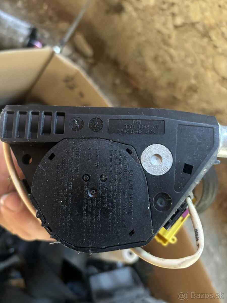 Vw t5 caravelle interiér - 12