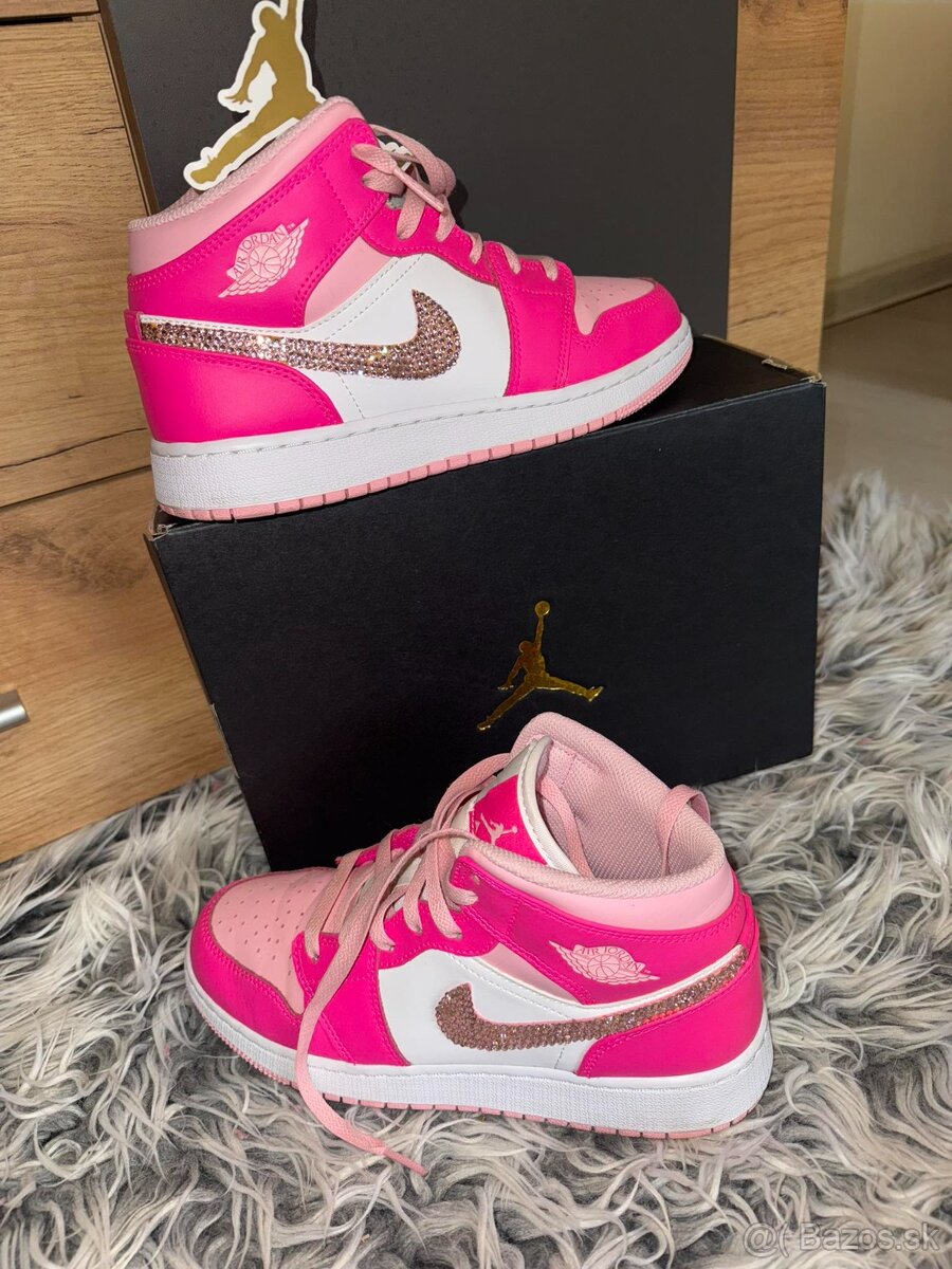Nike Air Jordan 1 Mid GS swarovski Fierce Pink original - 12
