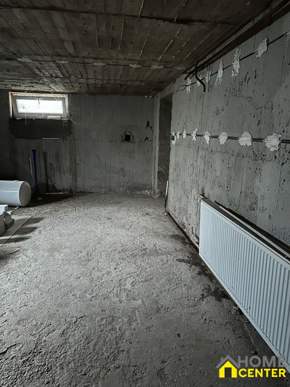 PREDAJ : RODINNÝ DOM, KOMÁRNO - NOVÁ STRÁŹ - 12