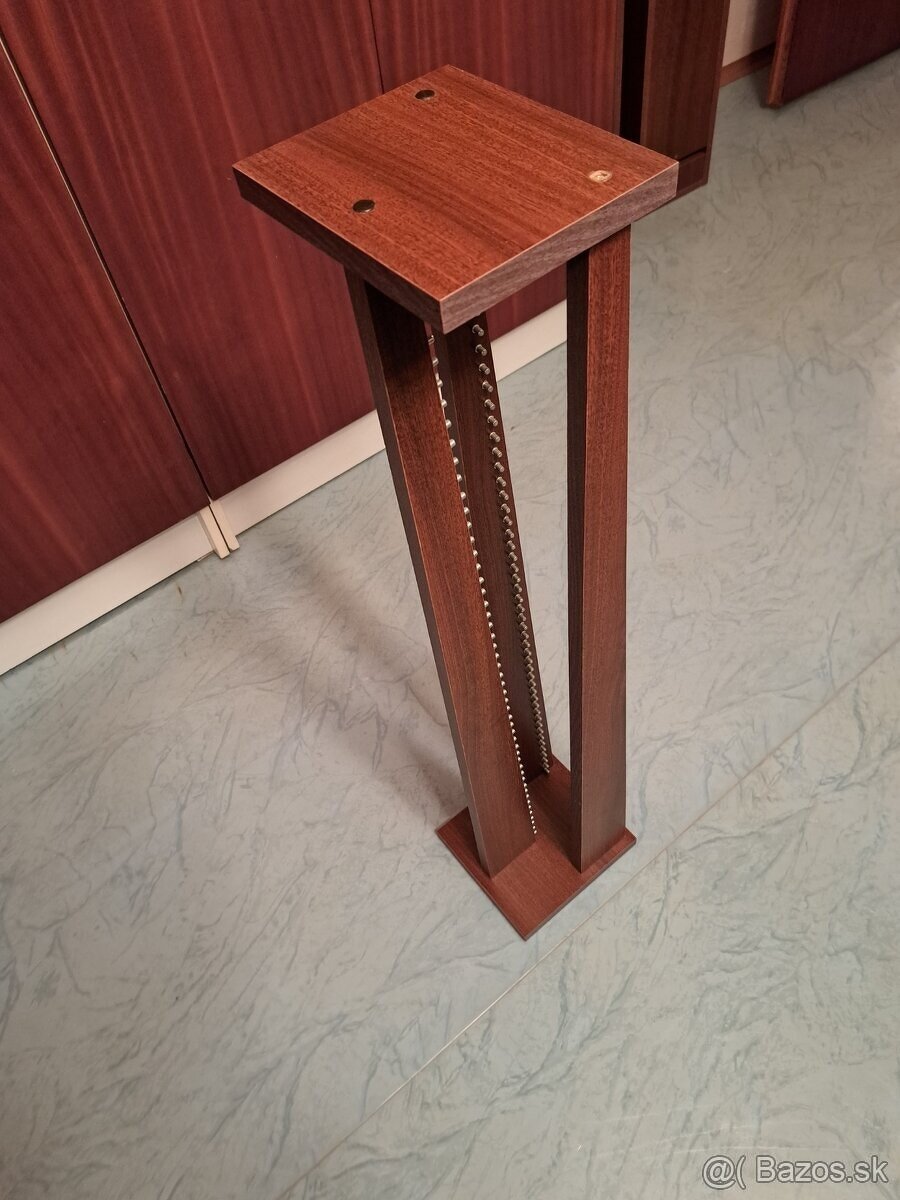 Reprobedne, reproduktory, 2 ks a Stojan na CD, kazety - 12