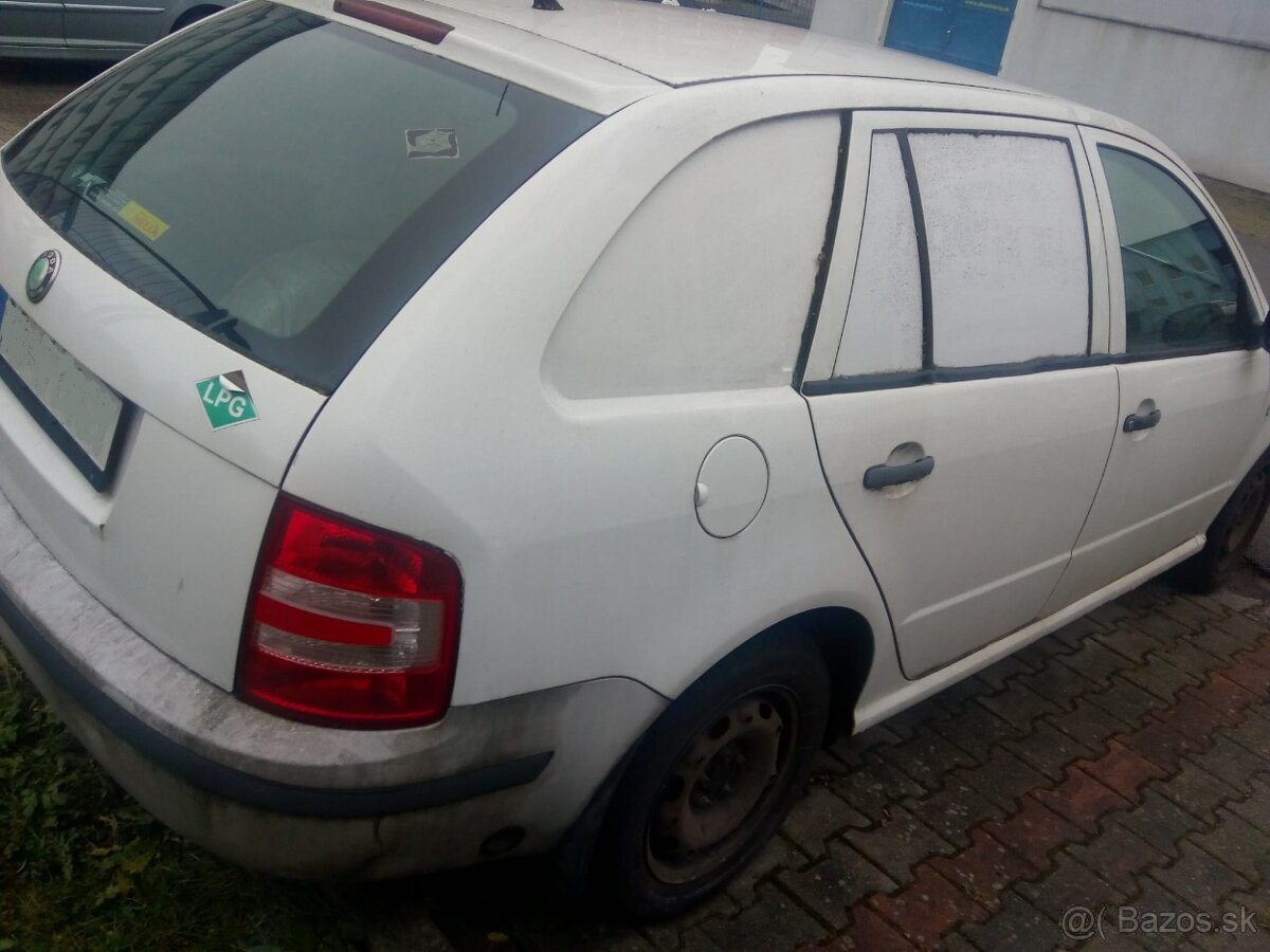 FABIA - 12