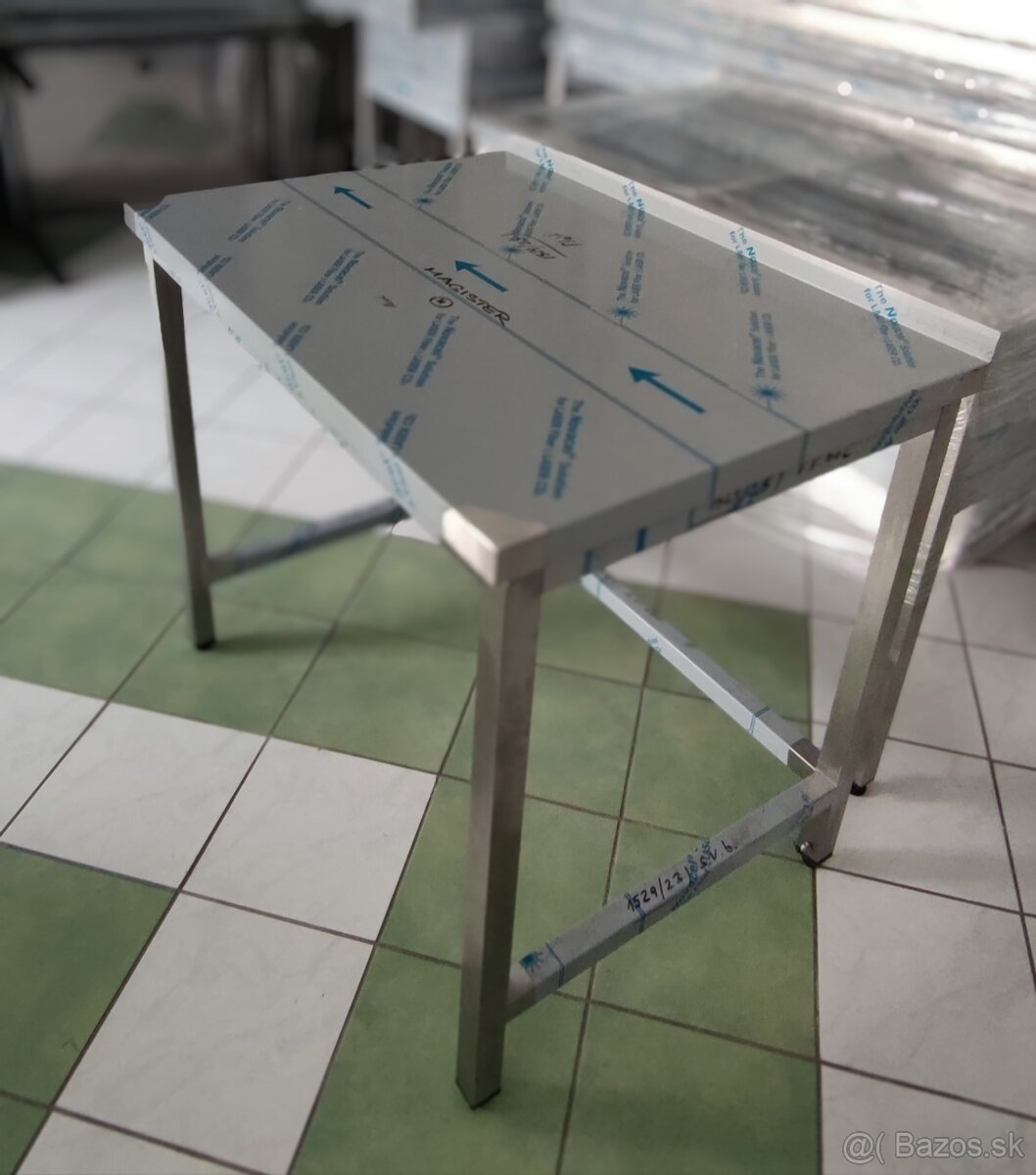 Kuchynské gastro stôl, rozrábkový, stoly s policou - 12