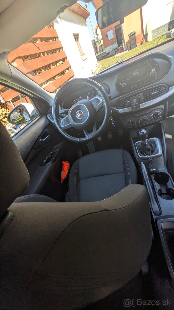 Fiat Tipo HB - 12