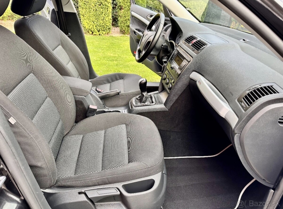 Škoda Octavia Scout 2 4x4 2.0TDI 103kw - 12