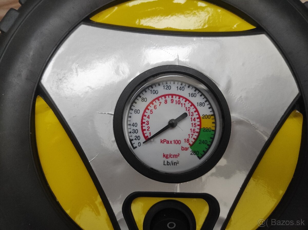 Rôzne veci - Korčule, Kompresory, switch, atď. - 12