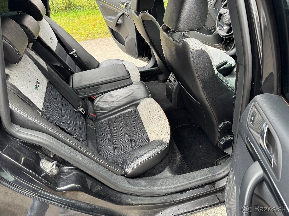 Škoda Octavia Combi RS 2.0 TDi 125 kW - 12