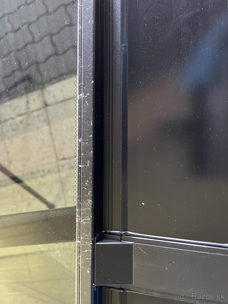 boční sklo iveco daily 2014 levé posuvné sklo vada - 12