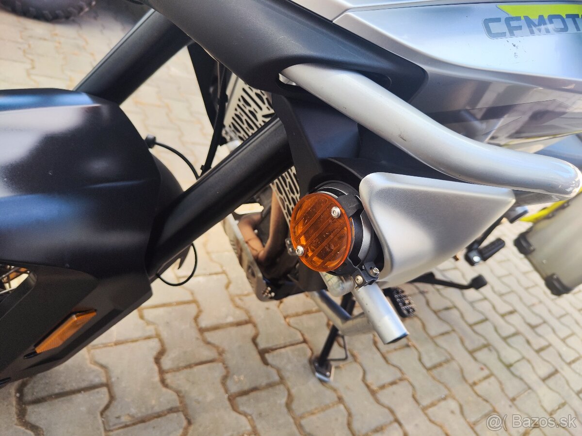 CFMOTO 800MT Touring - 12