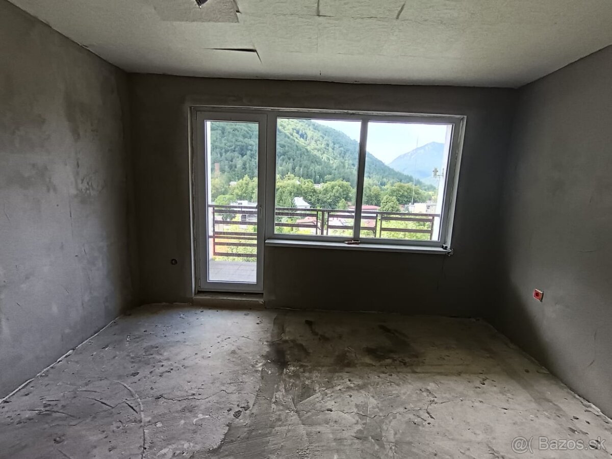 Dom v Ľubochni s potenciálom - 12