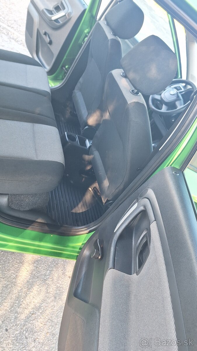 ŠKODA FÁBIA 1.2 TSI.5DV - 12