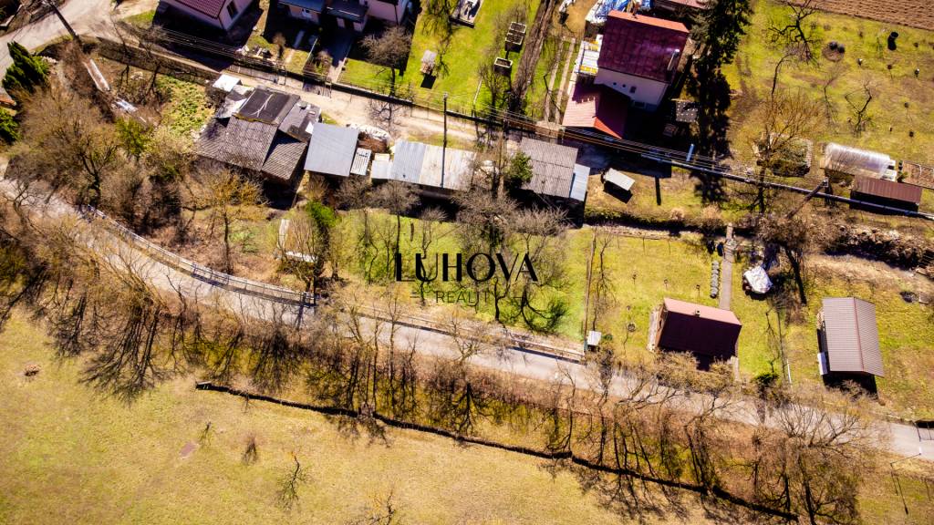 Chatka v TOP lokalite s veľkým potenciálom - 12