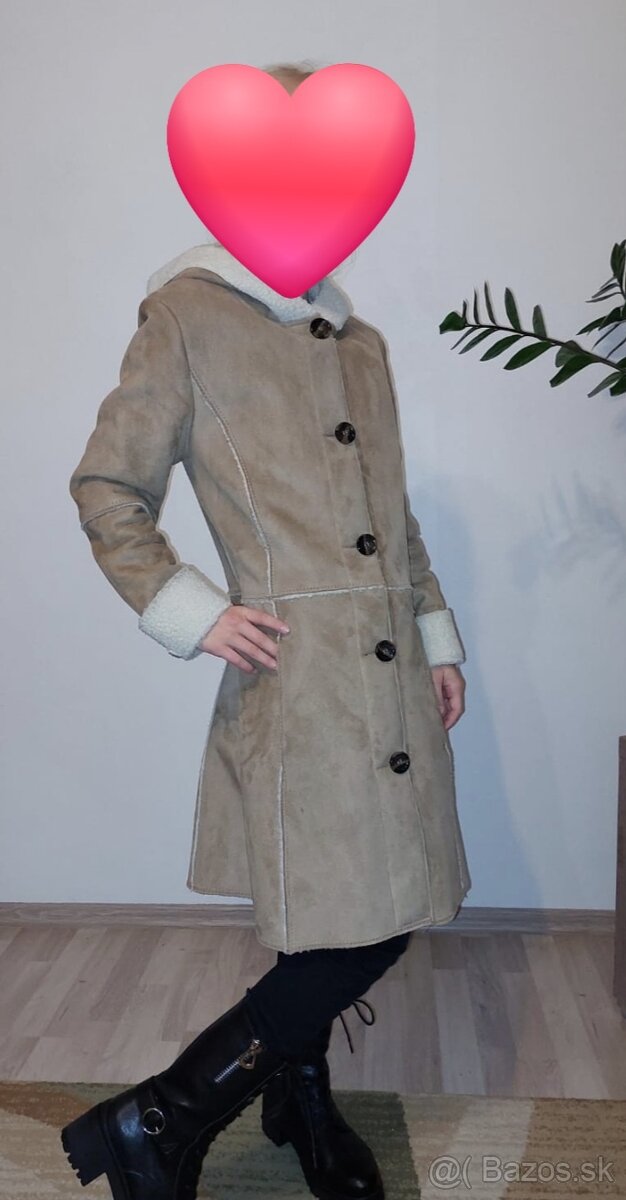 Dievčenský elegantný kabát. CRASH ONE. - 12