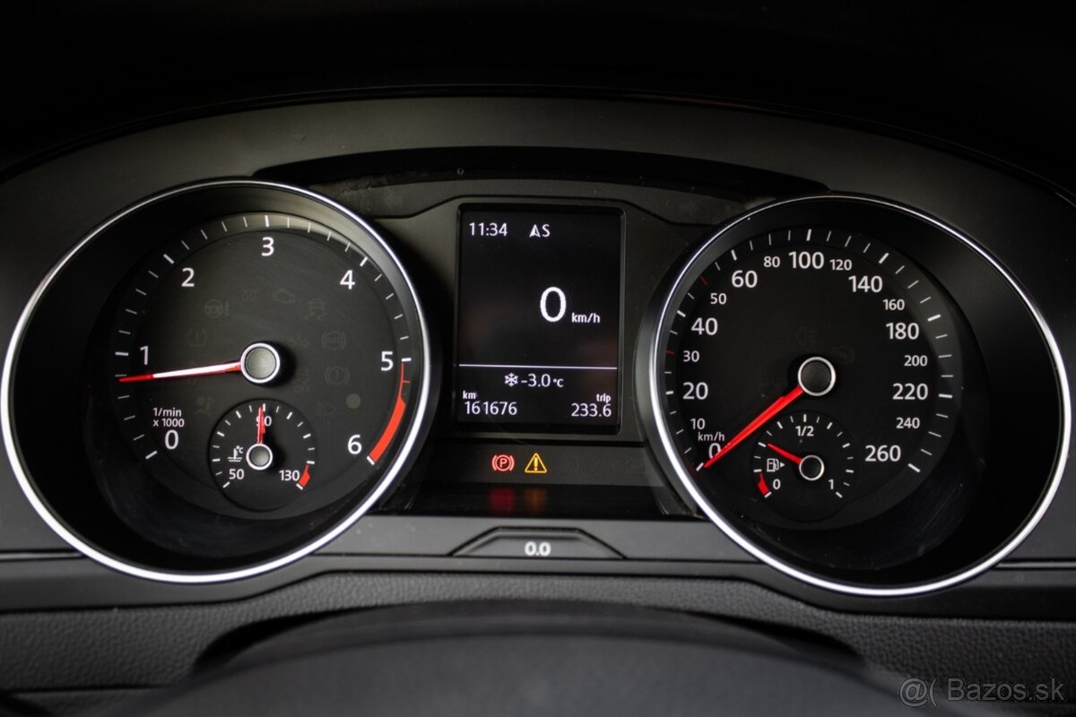 Volkswagen Passat Variant 2.0 TDI 2018 manuál - 12