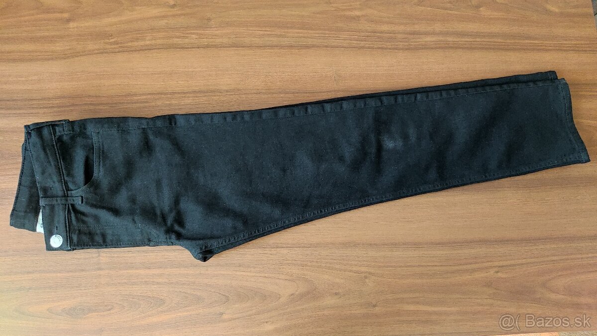 CHLAPČENSKÉ RIFLE - 12