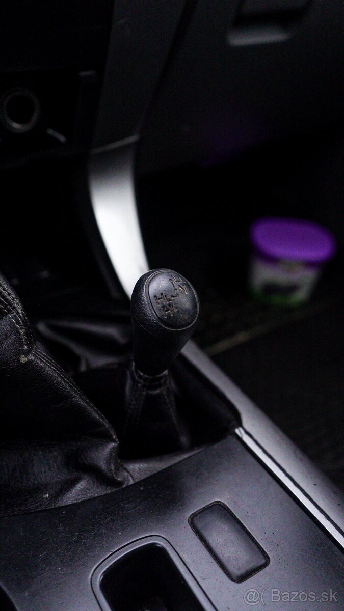 Toyota Land Cruiser J120 Prado - 12