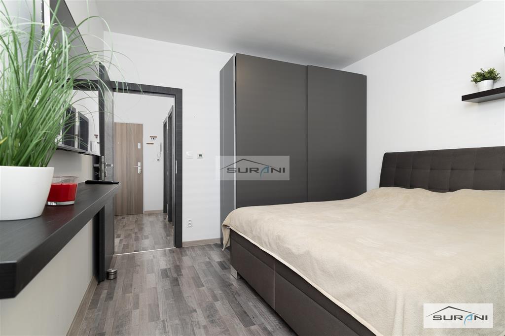 Zariadený 2-izbový byt s balkónom, parkovacie státie,... - 12