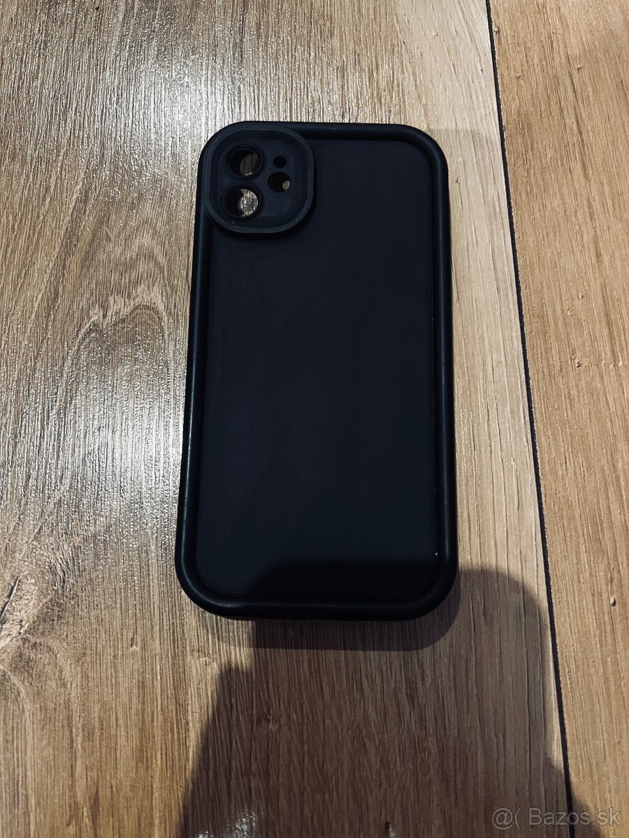 iPhone 11 – používaný, plne funkčný + príslušenstvo - 12