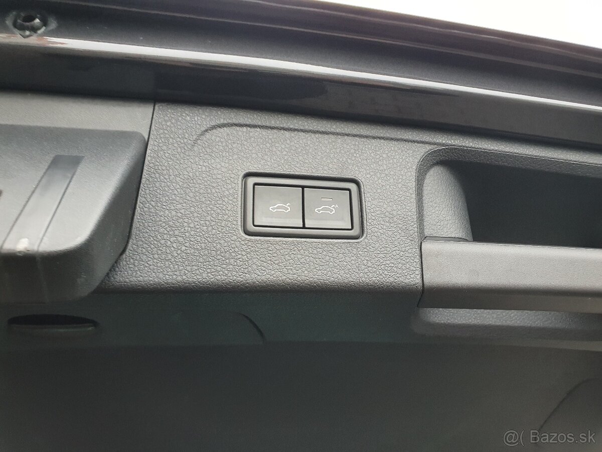 VW Passat B8 GTE Variant 1.4TSI 160kW DSG - záruka Autodraft - 12