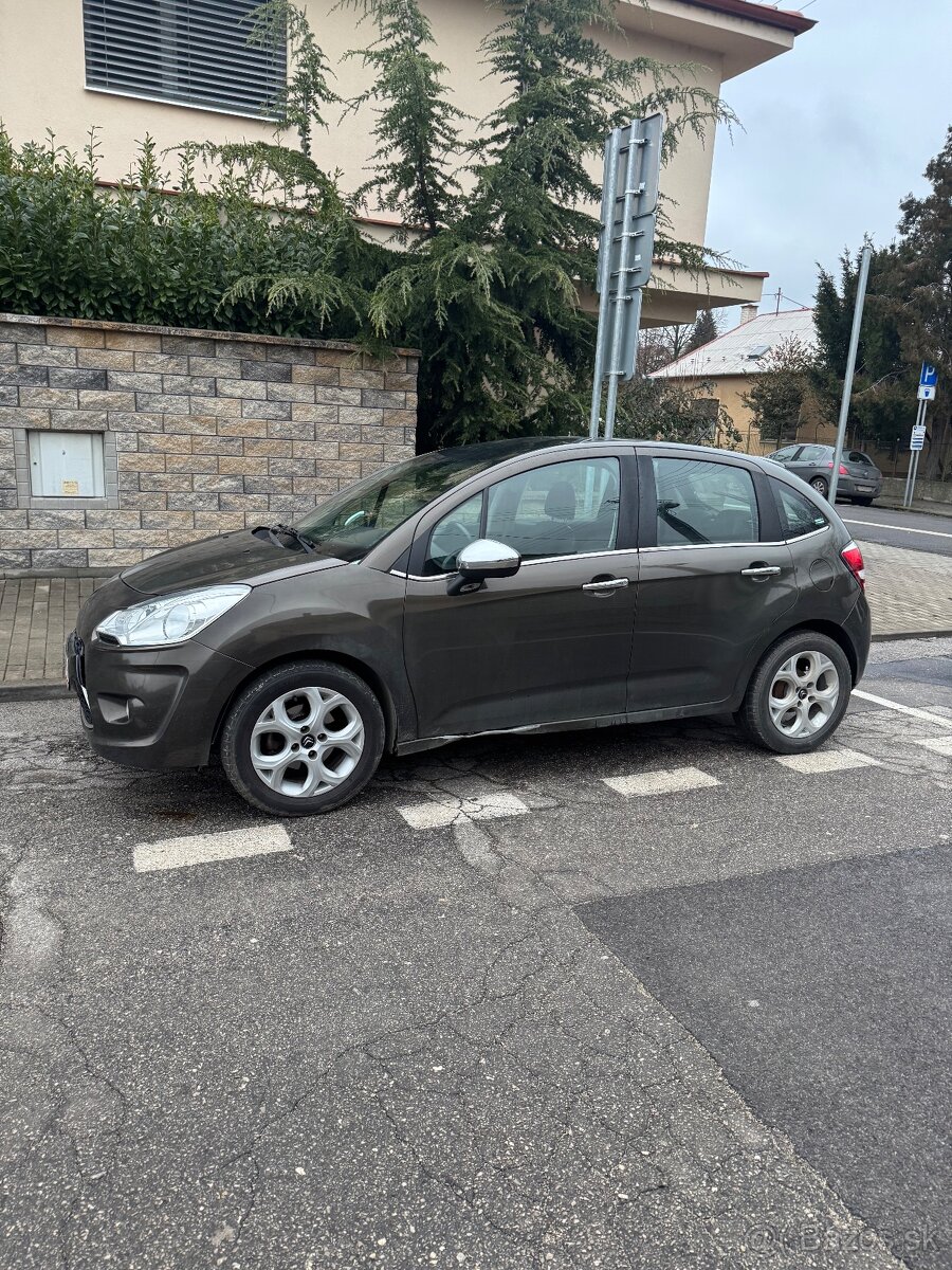 Predám Citroën c3 1.4 benzín Rok 2013 - 12