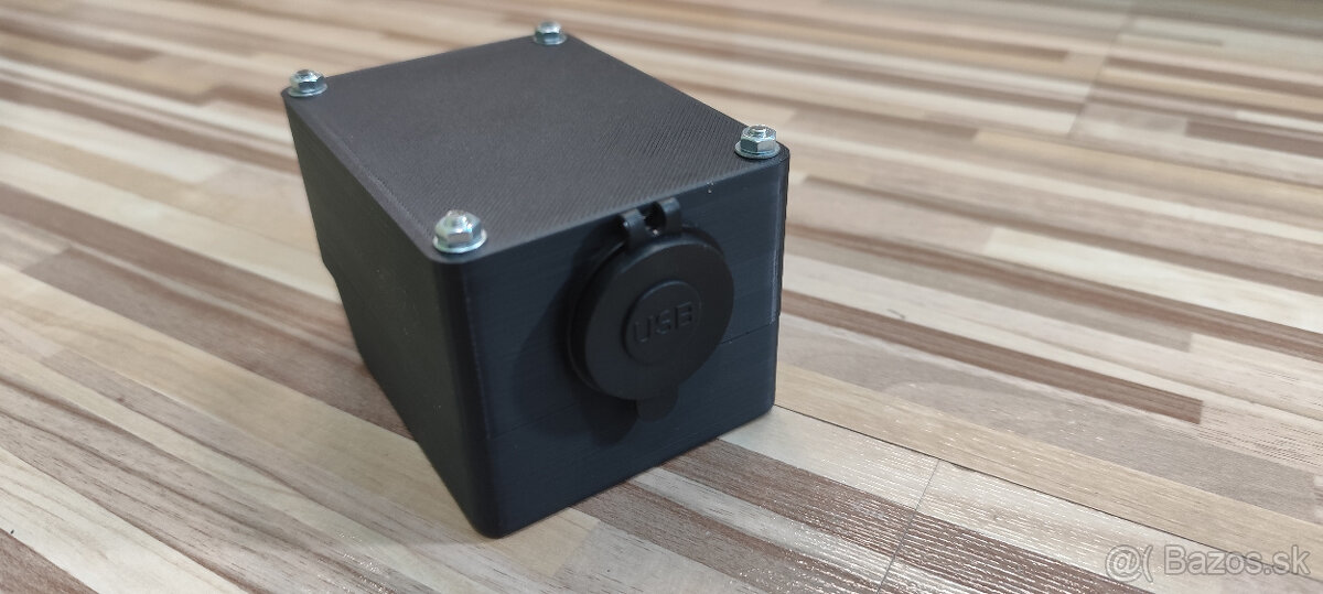 USB nabíjací adapter na batériu makita - 12