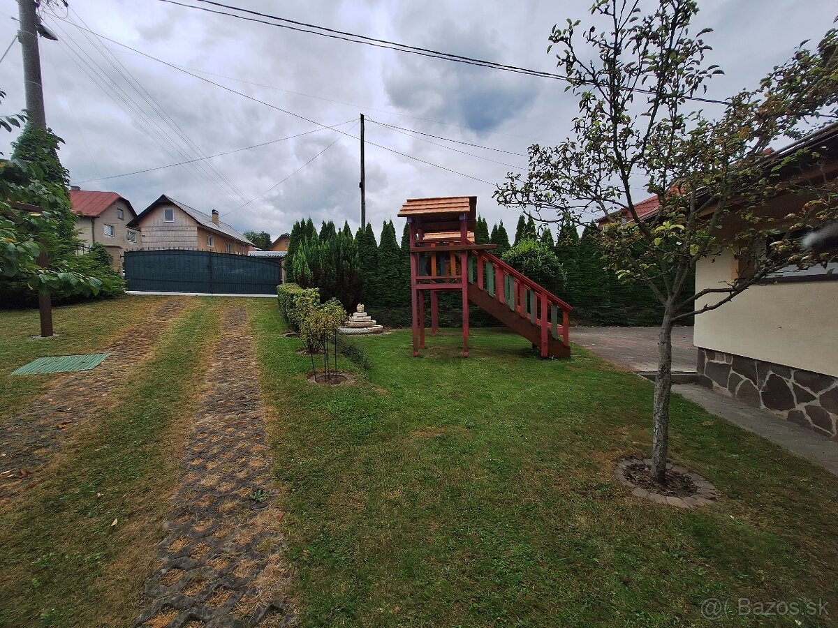 Predáme rodiný dom v Krásne nad Kysucou - 12
