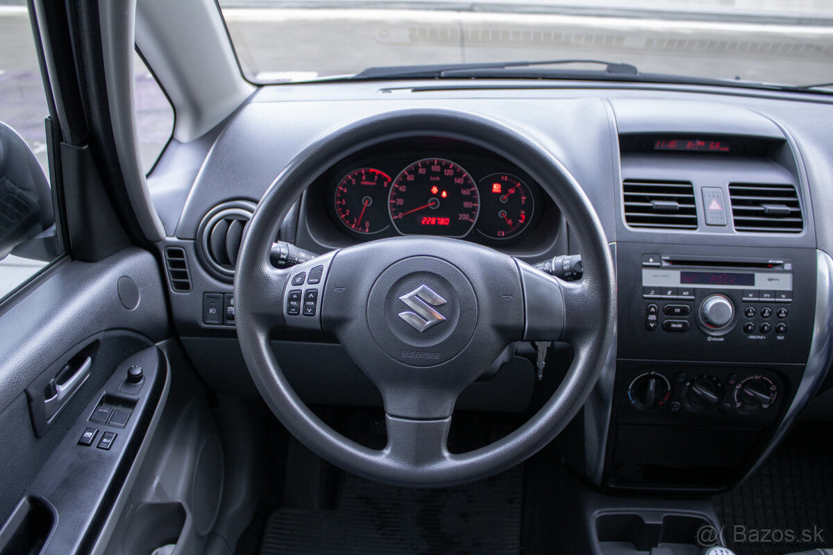 Suzuki SX4 1.6 79 kW 4x4 - 12