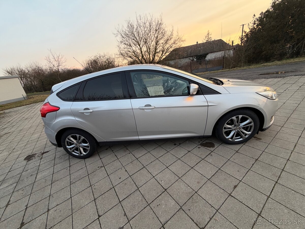 Ford Focus 1.5 TDCi 77 kW - 12