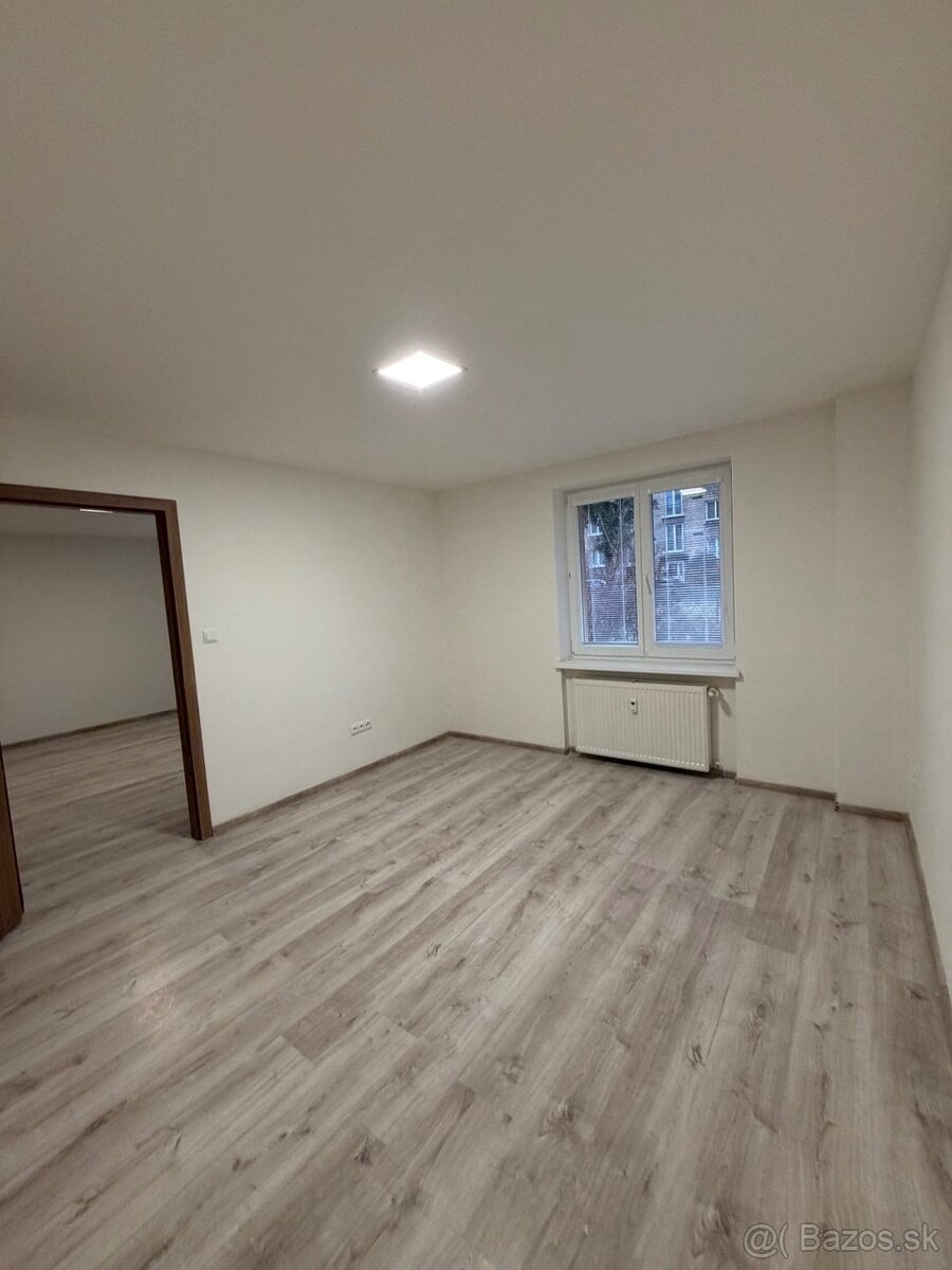 na predaj prerobený 2 izbový byt - Handlová - 12