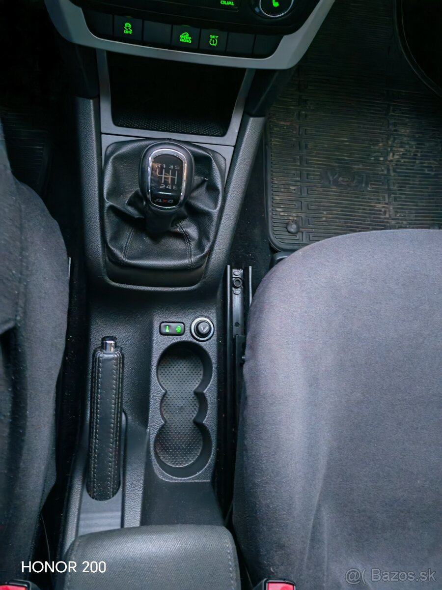 Škoda Yeti 2.0tdi 4x4 MONT BLANK - 12