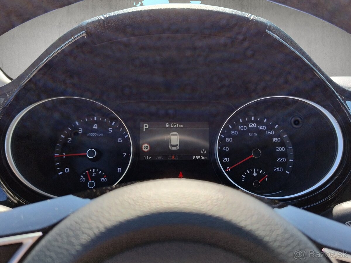 Ceed SW 1.5 T-GDi 7DCT Gold - 12