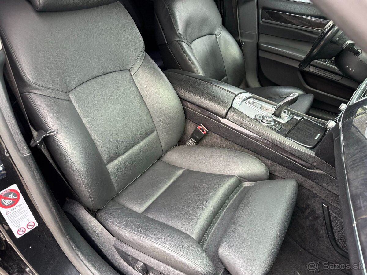 BMW rad 7 730 d F01 - 12