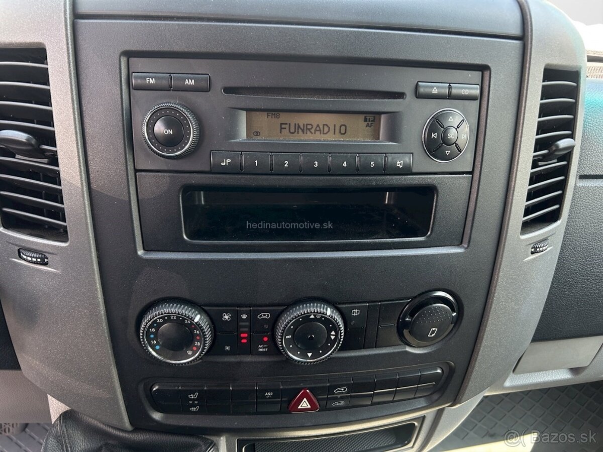 MERCEDES BENZ Sprinter 318 CDI V6 - 12