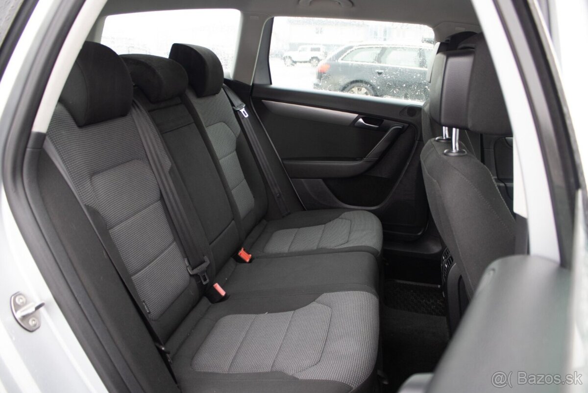 Volkswagen Passat Variant - 12