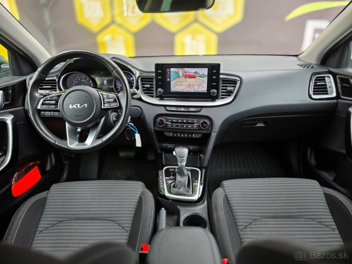 Kia Ceed SW 1.5 T-GDi Gold A/T - 12
