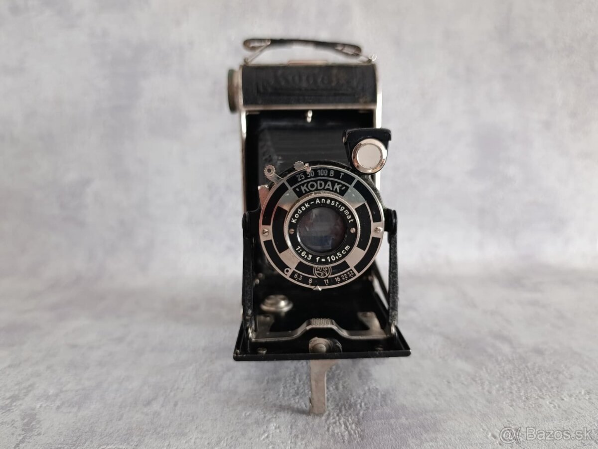 Starý měchový fotoaparat KODAK JUNIOR 620 + pouzdro - 12