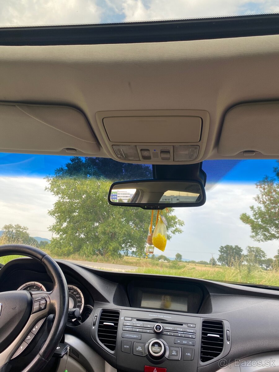 Predám Honda 2,2diesel Accord tourer 2010 - 12