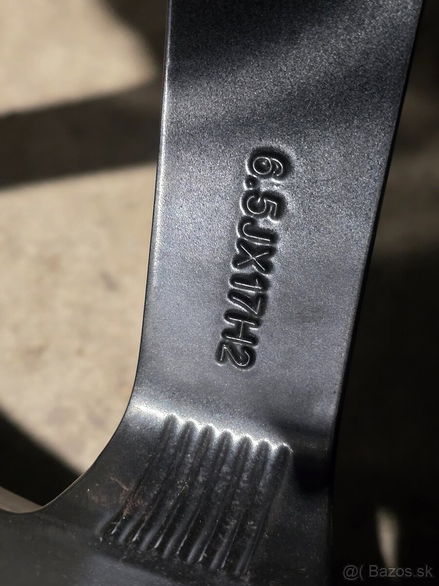 Nová Zimná Sada KIA STONIC 205/55 R17 - 12