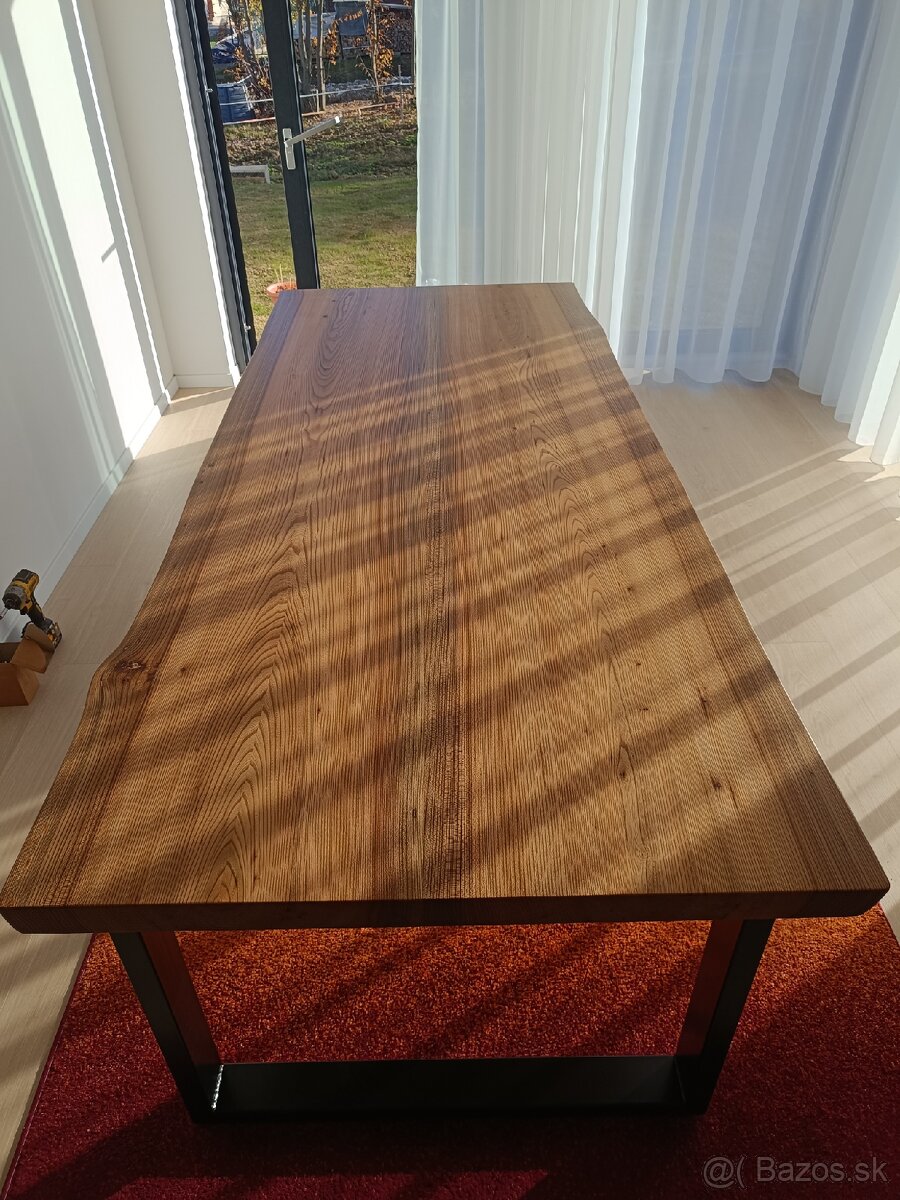 Jedálenský stôl - 12