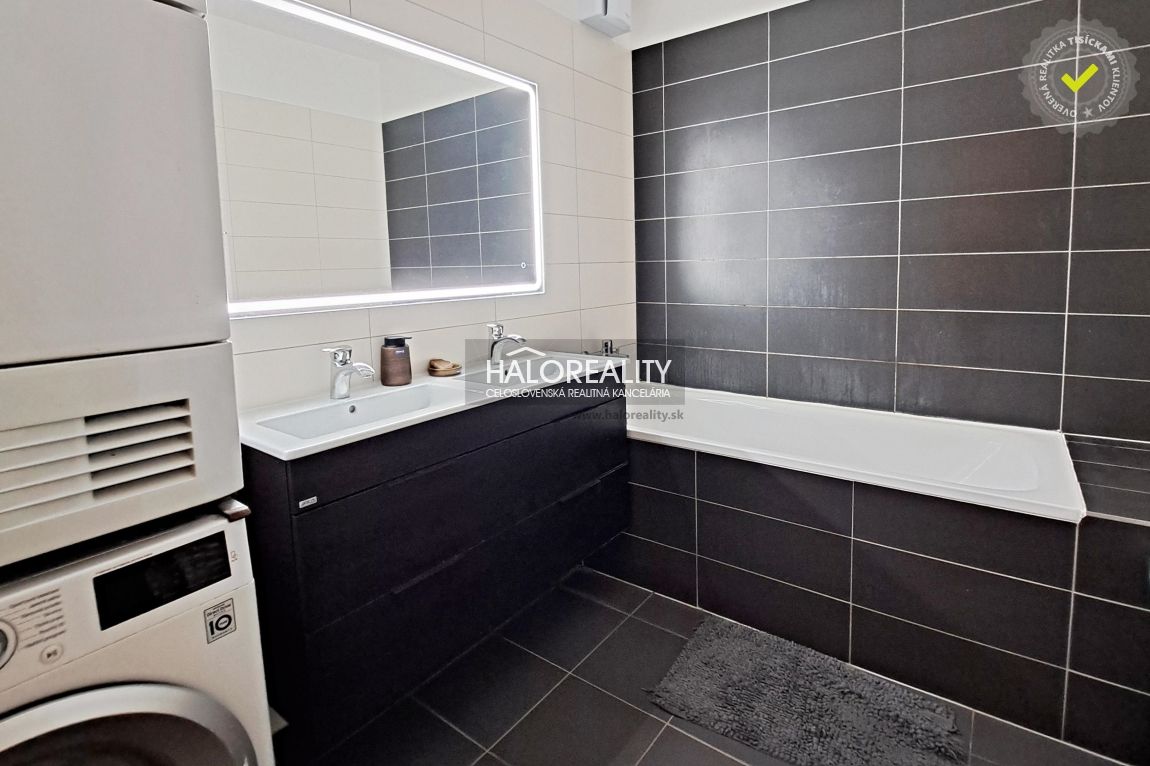 HALO reality - Predaj, trojizbový byt Bratislava Devínska No - 12