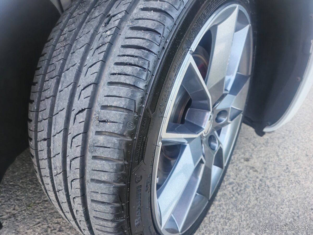 SKODA OCTAVIA RS 135KW DSG - 12