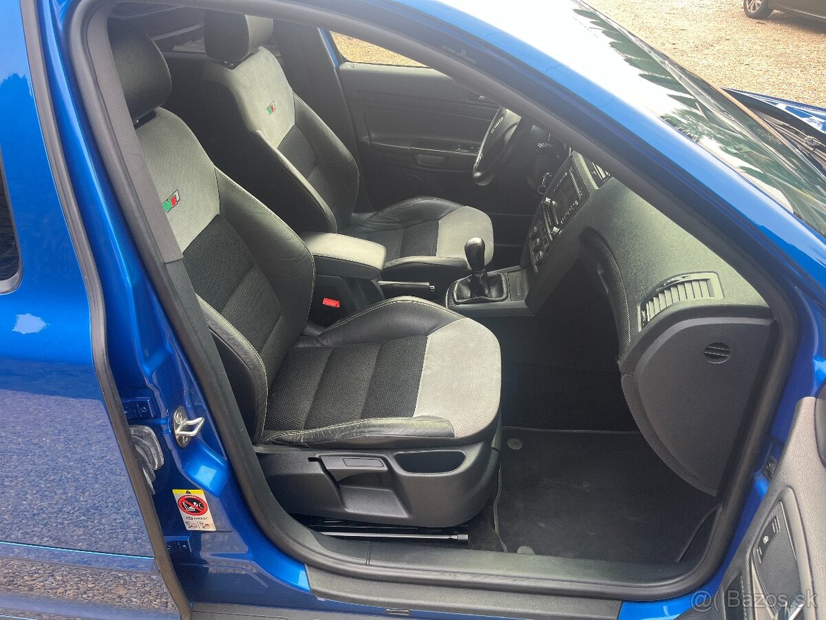 Škoda Octavia 2.0 TFSI RS - 12