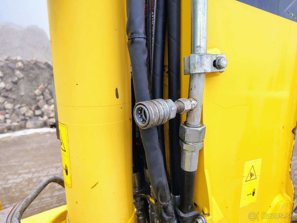 Rýpadlonakladač Komatsu WB93R - 12