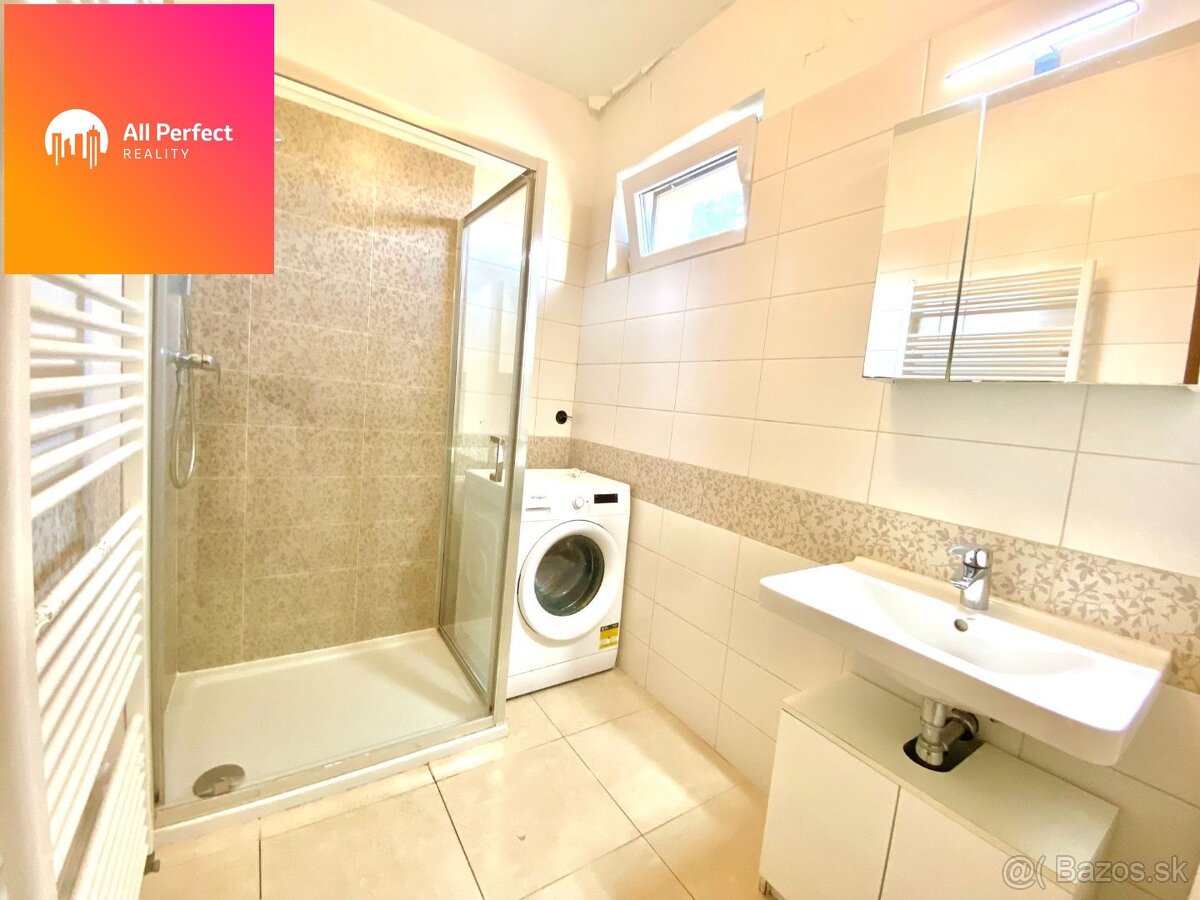 Priestranný zariadený 4-izbový byt s veľkou loggiou, balkóno - 12