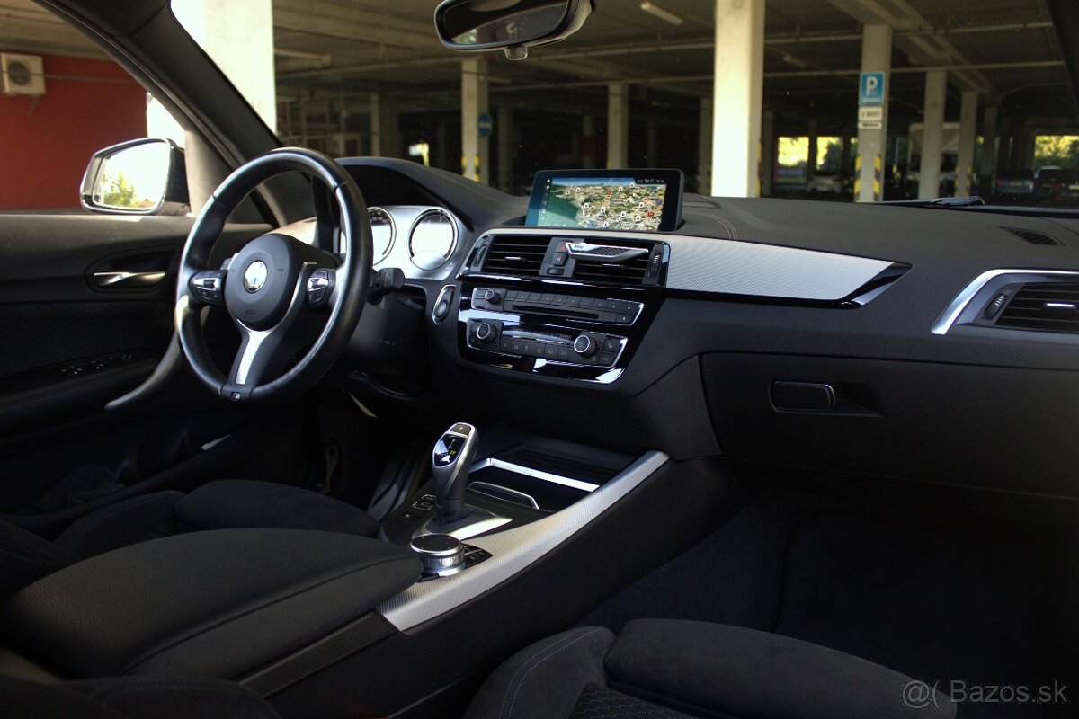 BMW 120d xDrive Performance, 140kw, AT8, M-paket, V zá - 12