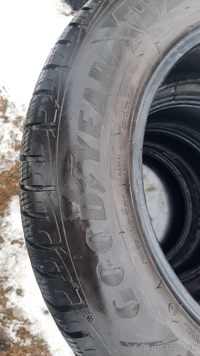 225/65r17 106H Nokian zimne - 12