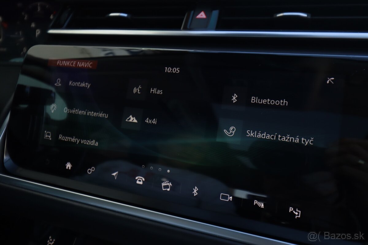 Land Rover Range Rover Velar 3.0D V6 SD6 300k HSE AWD A/T - 12