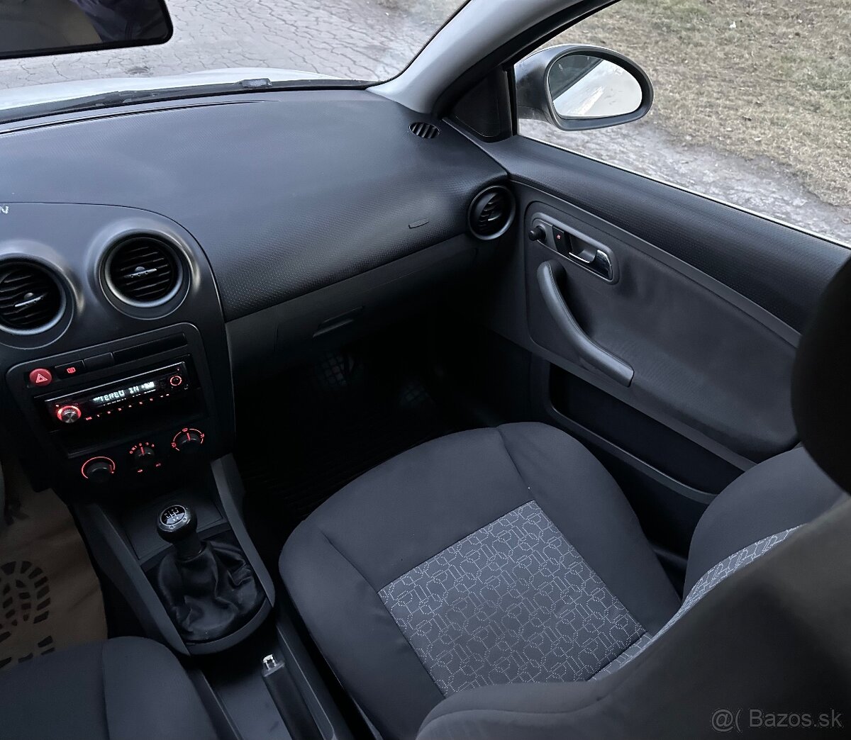 Seat Ibiza 1.2i 12V 64ps • Facelift • 131.000km • - 12